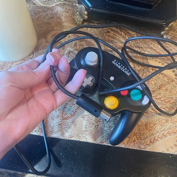 Black Nintendo Gamecubee Controller - Picture 7 of 9